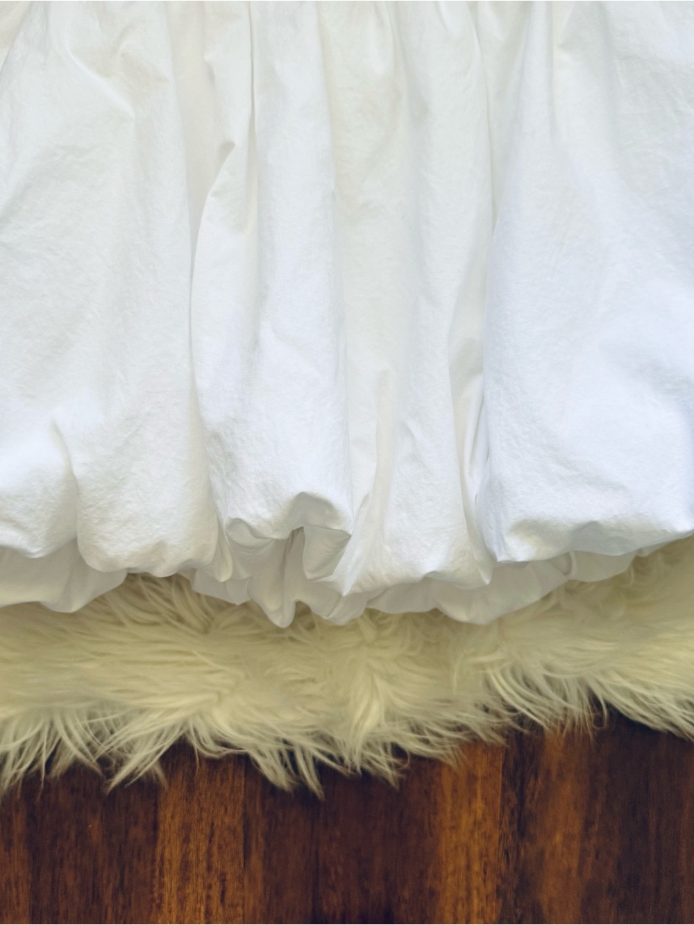 Aritzia Sunday's Best Bubble Skirt in White Size XS - Picture 5 of 6